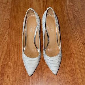 Coach White & Gray Snake Print Pumps